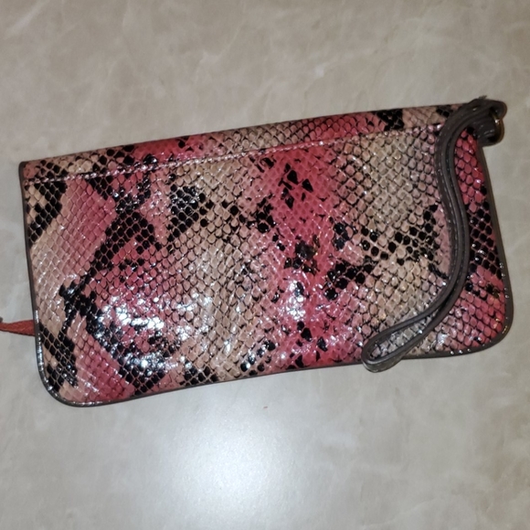 SIMPLY VERA WANG CLUTCH - Picture 2 of 4